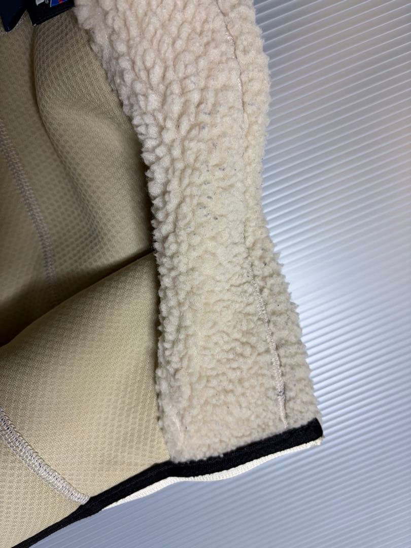 patagonia フリースベスト M クリーム×ネイビー
