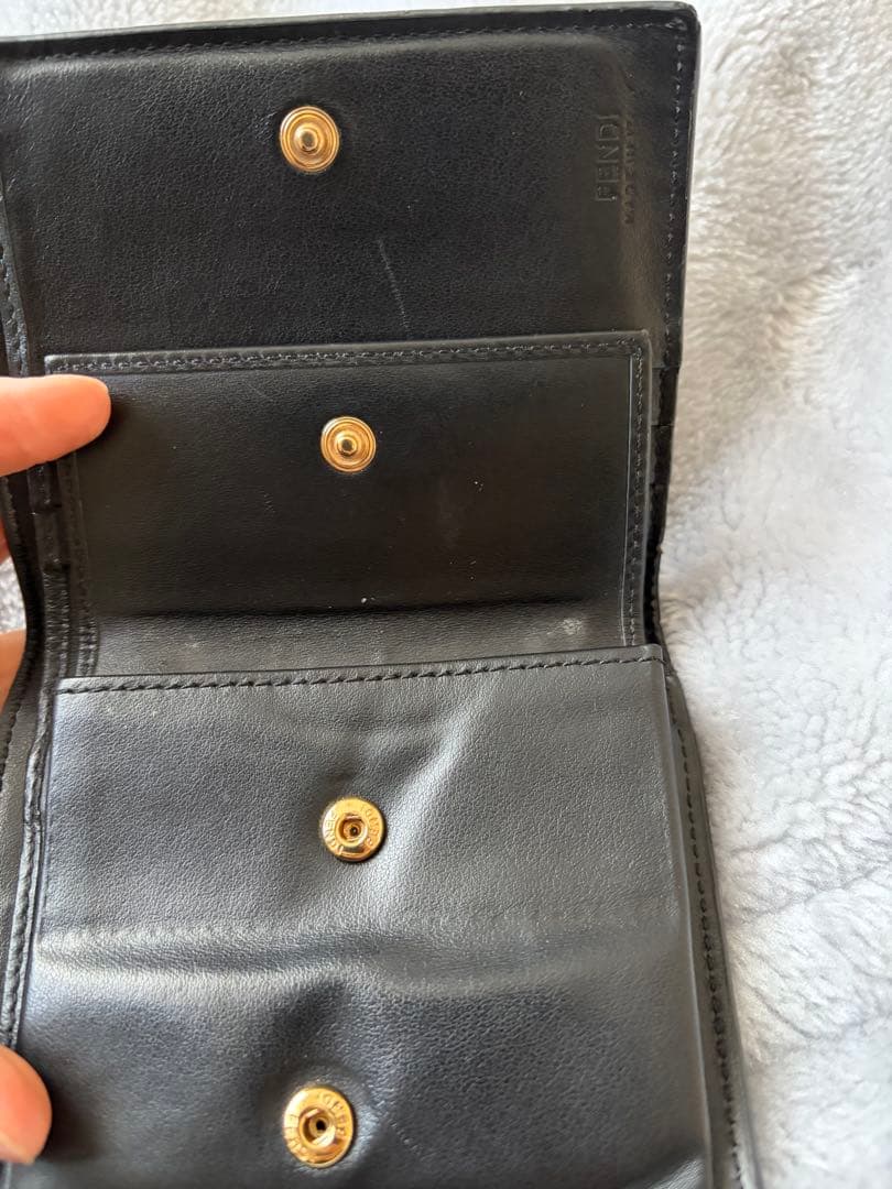 FENDI ブラックレザー 二つ折り財布