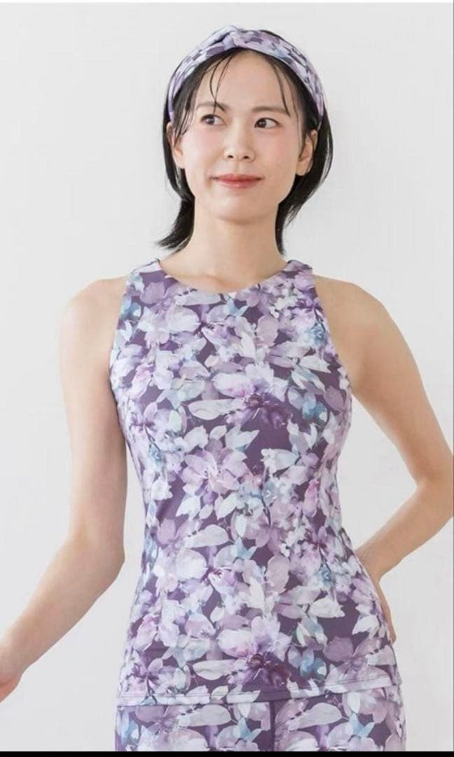 ★sukala 新品、未使用‼︎ 花柄パープル系ヨガウェア上下セット Lサイズ