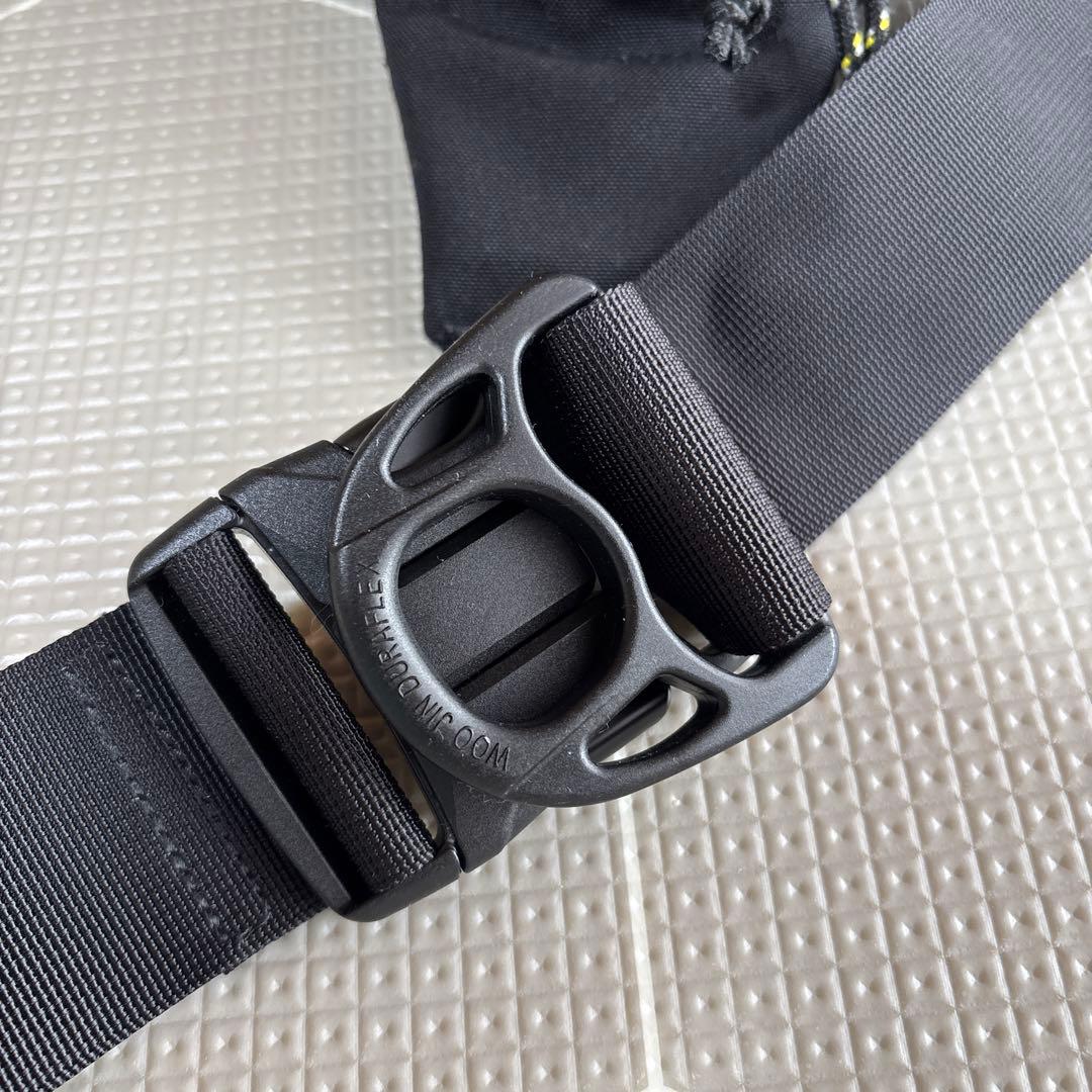 【Hugoo】Dual Hip Seat（ブラック）
