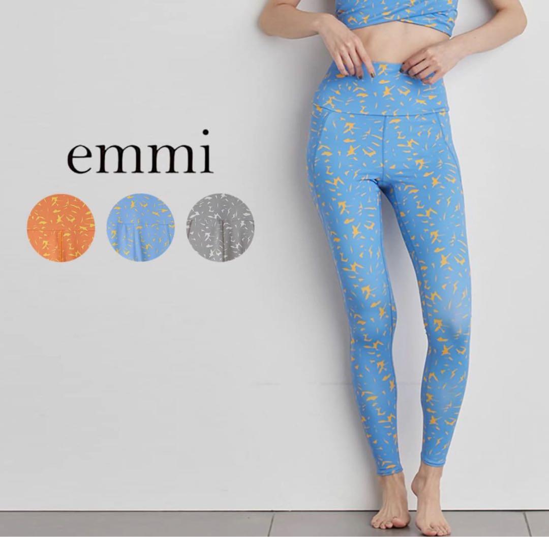 ■新品■emmi yoga エミヨガ　トップス&レギンス　7-9号　上下セット