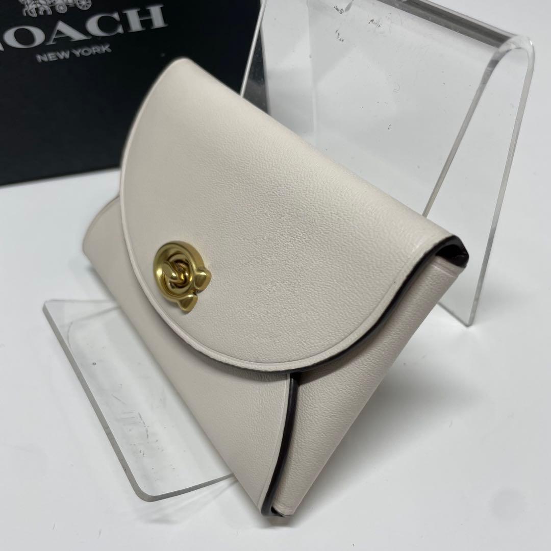コ*）様 未使用品　COACH ホワイト 名刺入れ