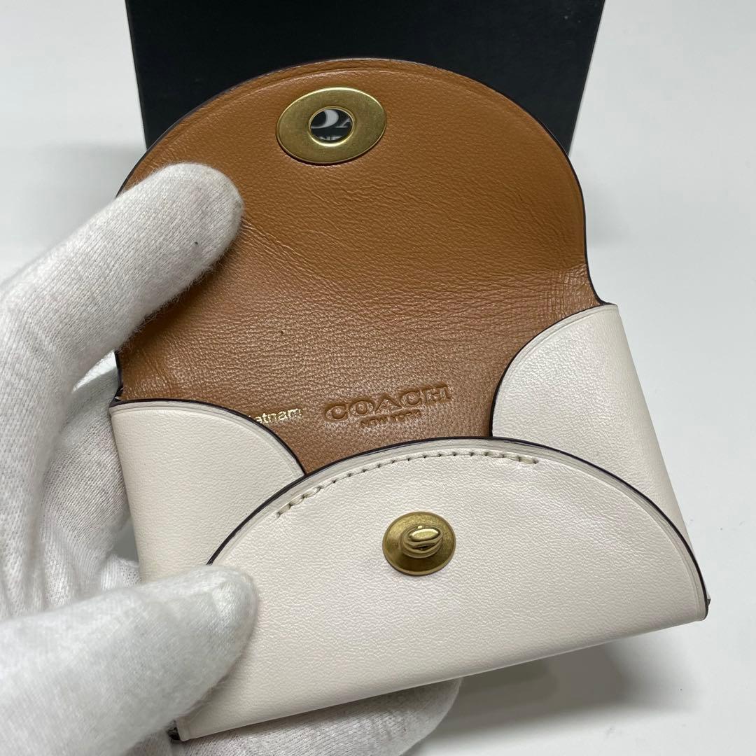 コ*）様 未使用品　COACH ホワイト 名刺入れ