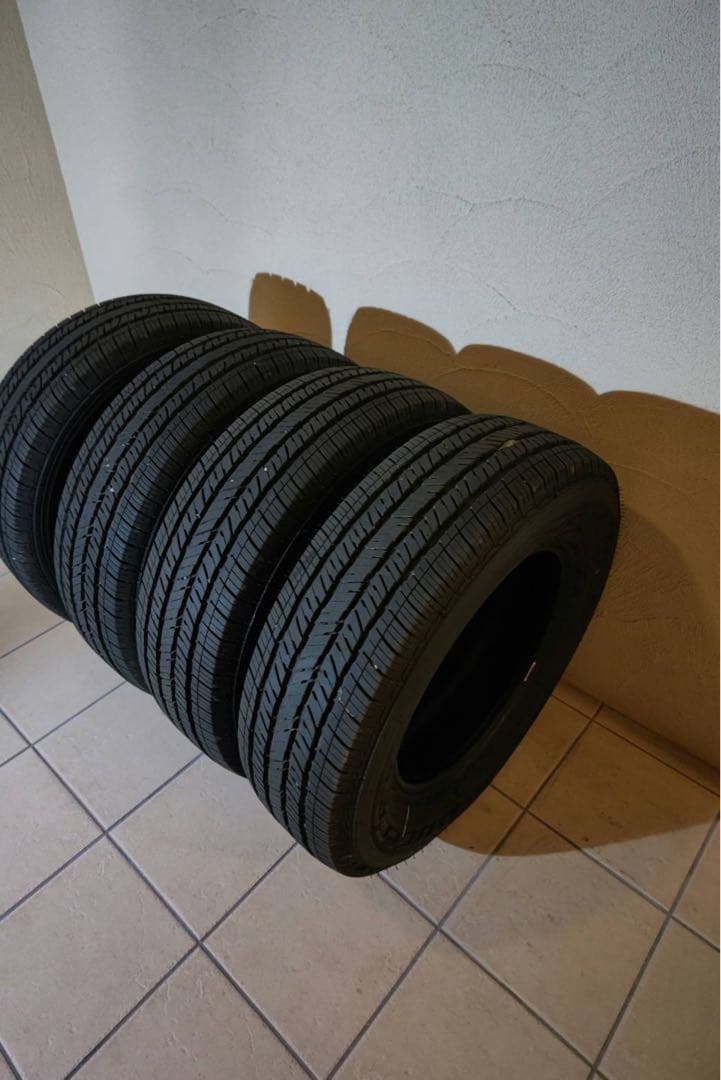 ブリヂストンDUELER H/T 685 255/70R18 113T