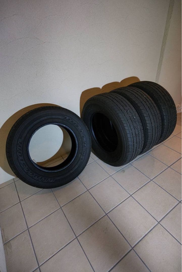ブリヂストンDUELER H/T 685 255/70R18 113T