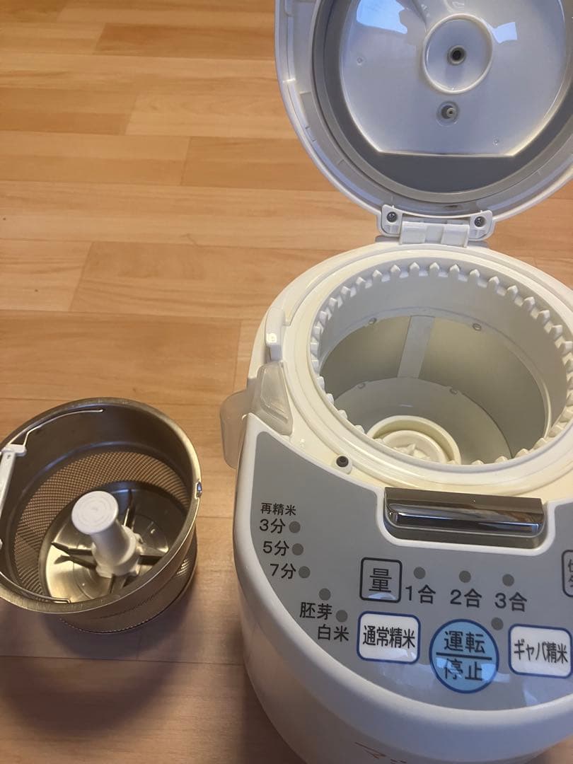 SATAKE Gaba Mill ギャバミル精米機 ホワイト　RSKM3D