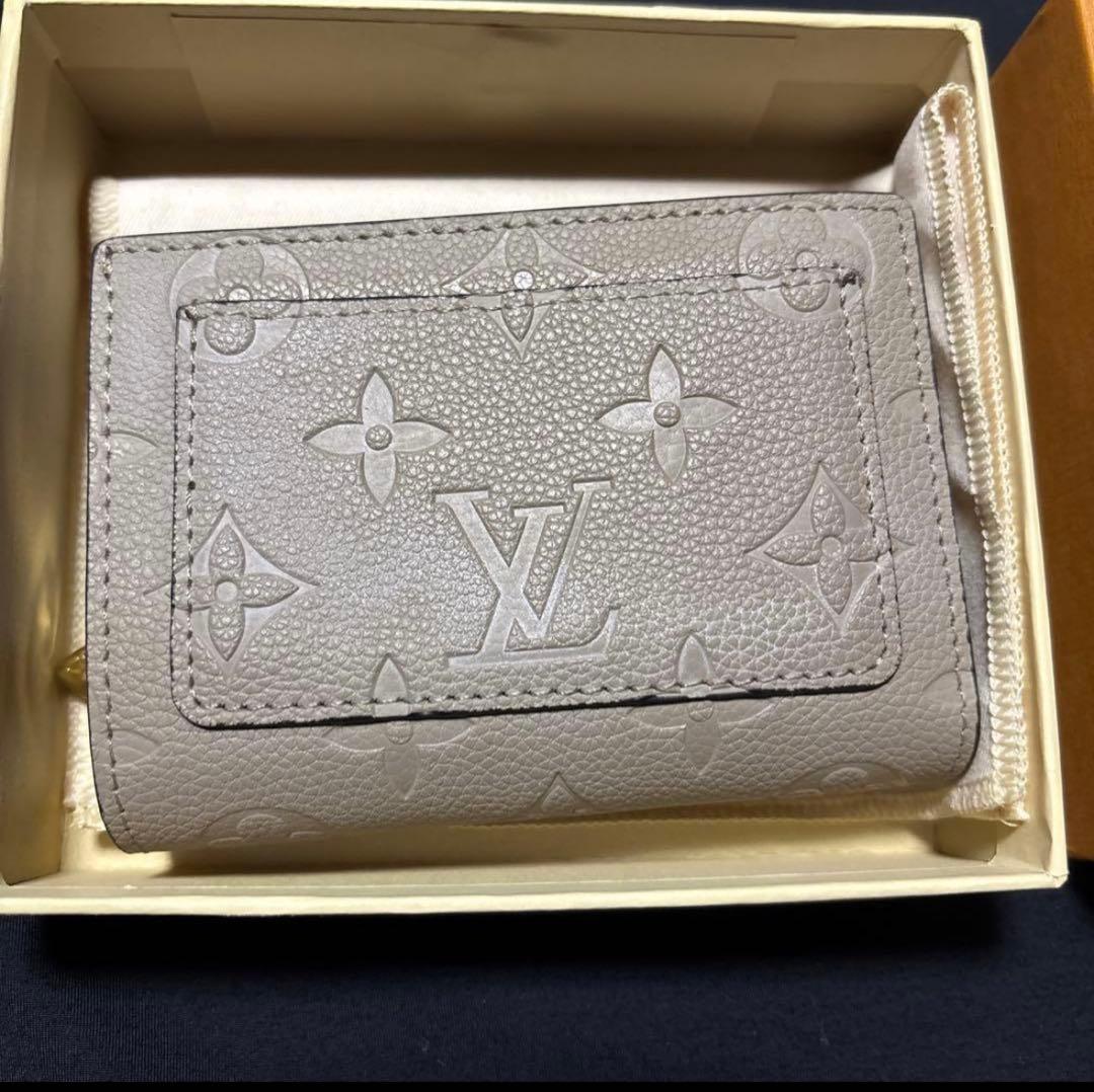 Louis Vuitton 二つ折り財布