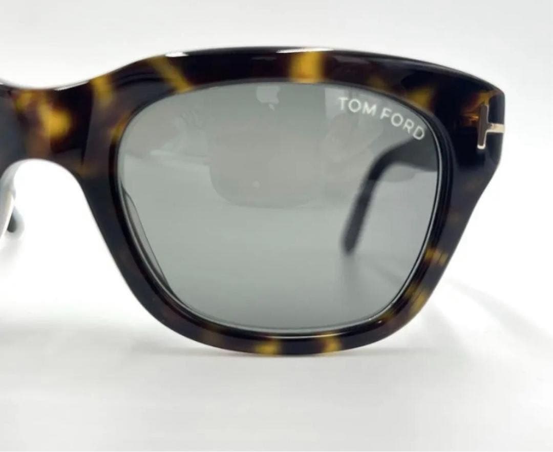 新品未使用　TOM FORDトムフォードサングラス FT0237-F/S 52N