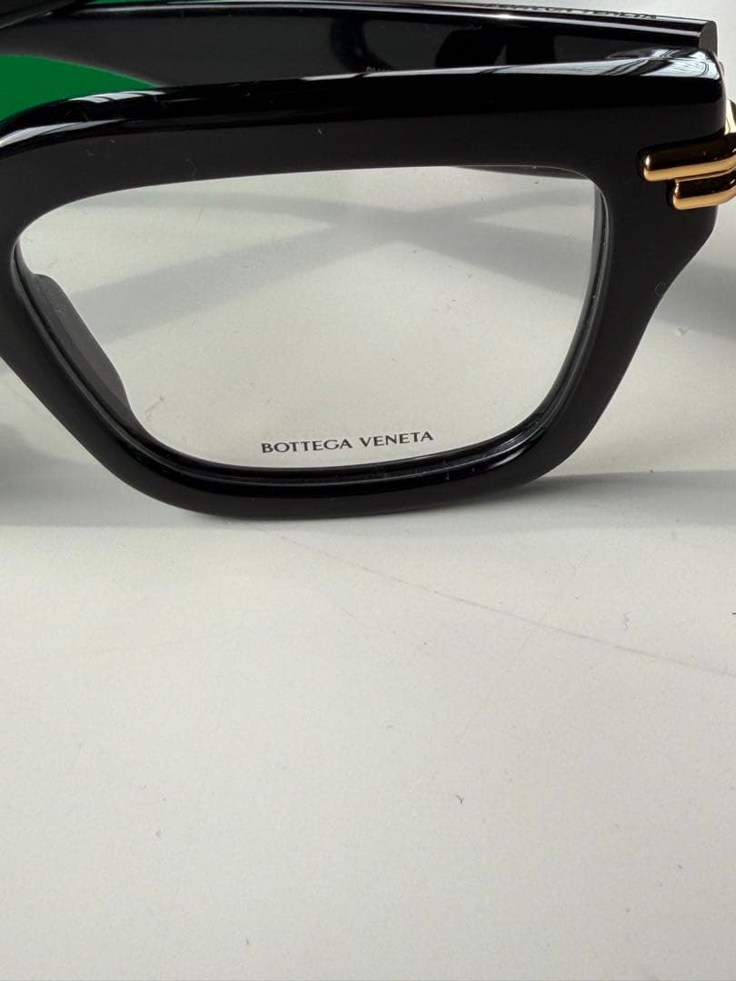Bottega Veneta ブラック サングラス
