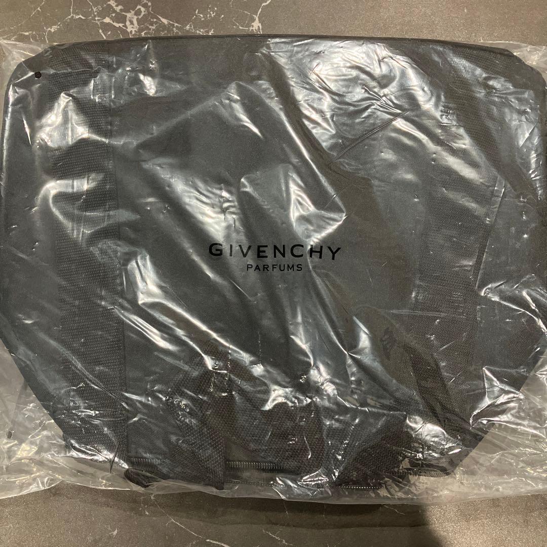 ジバンシー　ボストンバッグ