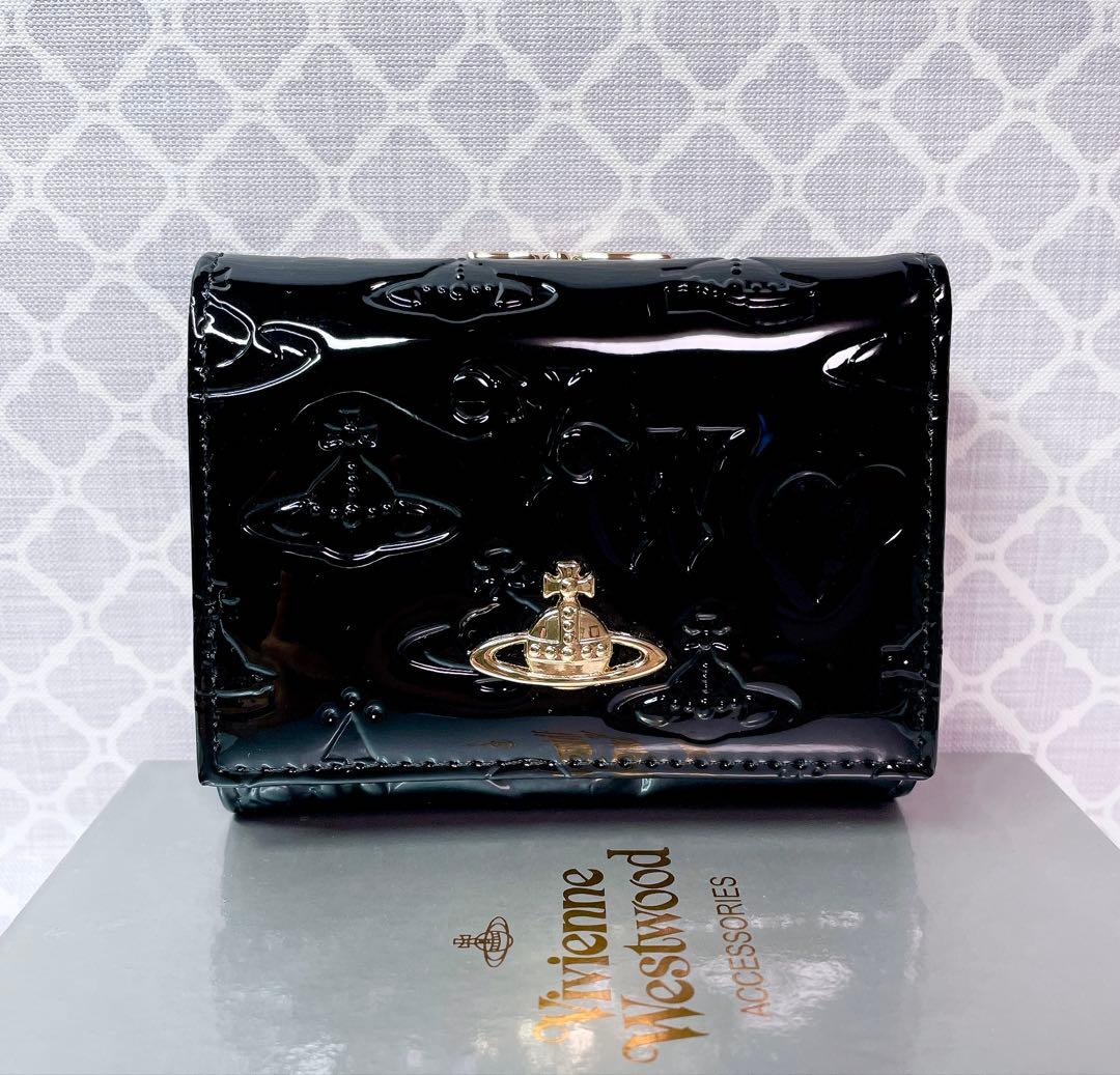 【大人気✨️ショッパー付】新品 Vivienne Westwoodエナメル黒