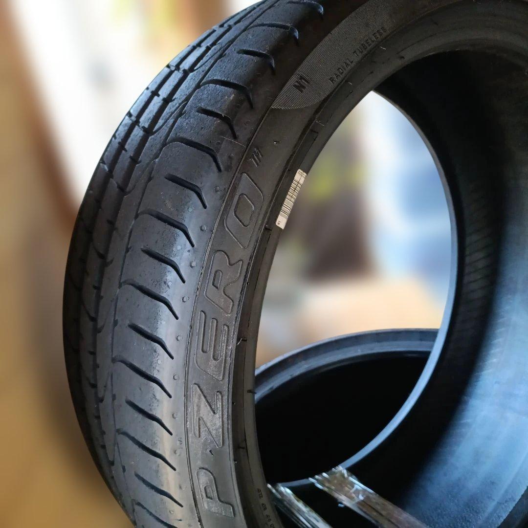 Pirelli 245/35 ZR20 サマータイヤ2本