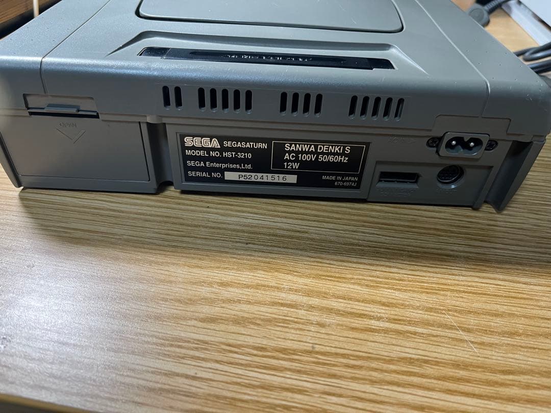 SEGA セガサターン 本体　すぐ遊べるセット　動作確認済み　付属品付き　良品