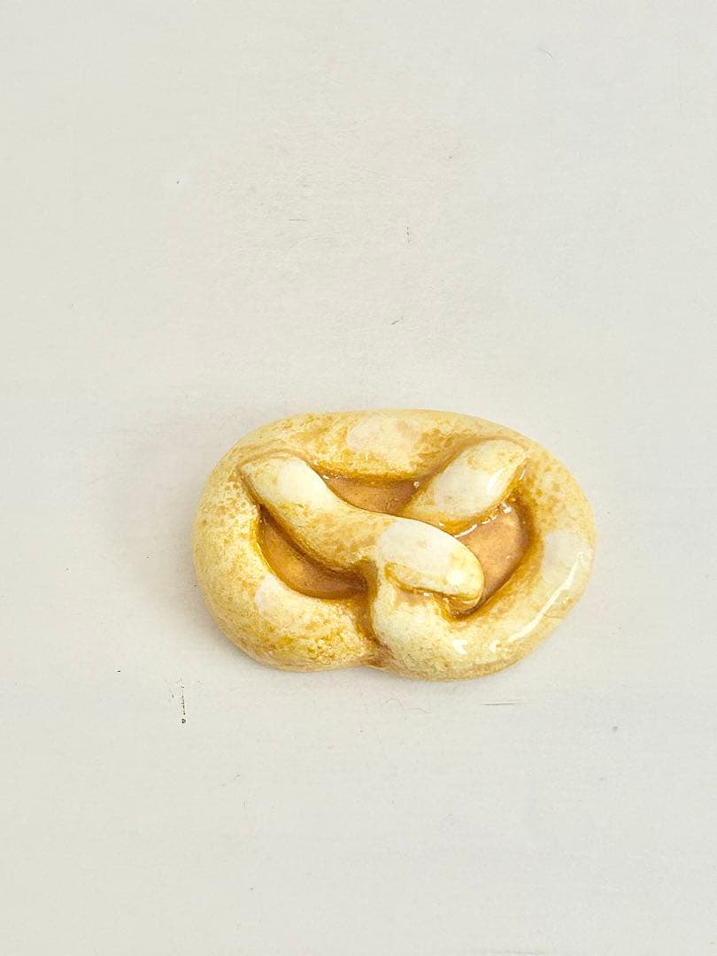 アルザスのお菓子とパン　ル・ムーラン・ア・ユイル　フェーブ　フェーヴ　フランス製