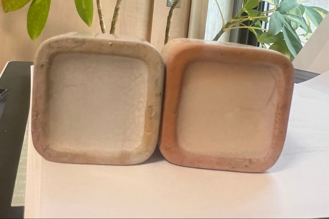 昭和レトロ　パピリオ陶器瓶白とピンク色の2点セット！