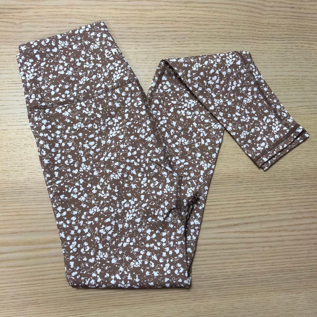 専用！emmi エミ ヨガウェア ブラトップ ヨガパツン 2点セット フラワー