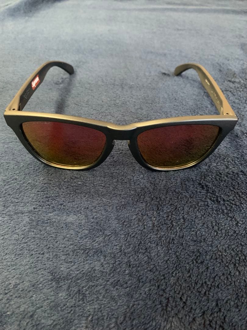 し*)様 Supreme x Oakley - Frogskins サングラス