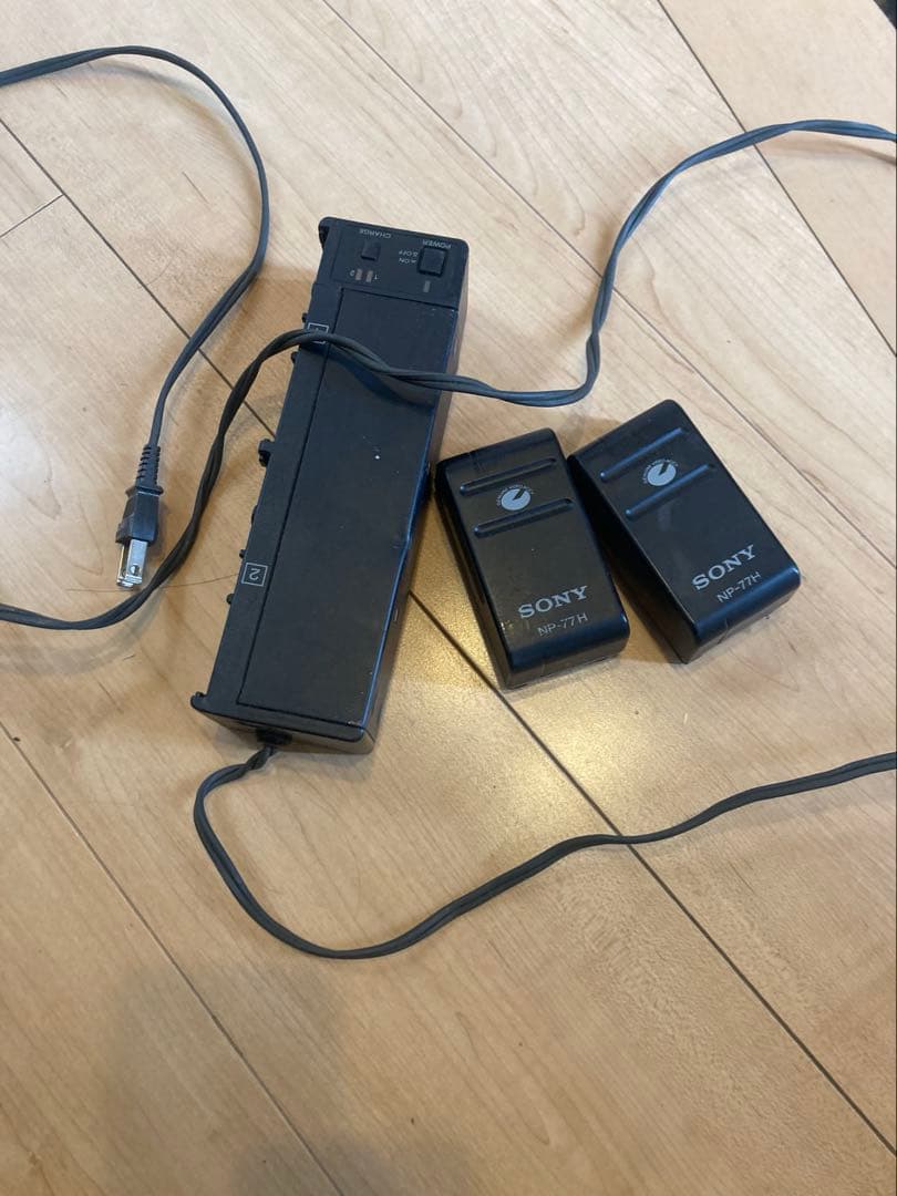 ジャンク品　SONY Handycam CCD-Ｖ800/NTSC