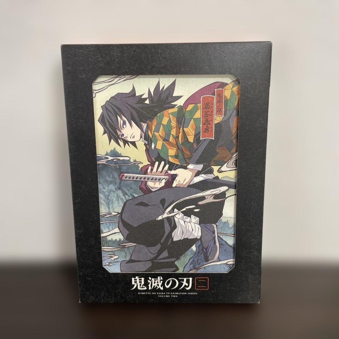 【お値引きしました】鬼滅の刃 DVD 1巻〜7巻　花札付き