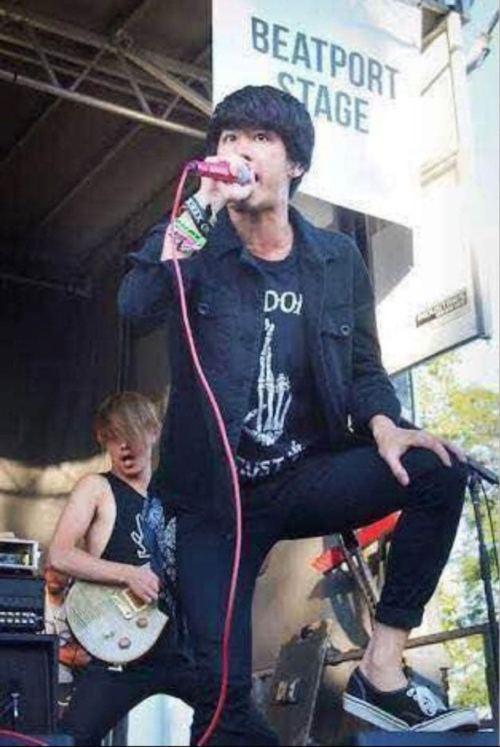 UNIF タンクトップONE OK ROCK Taka着用