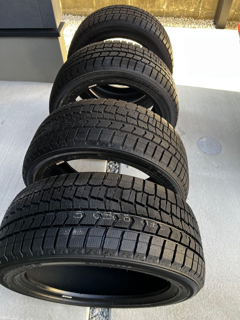 DUNLOP 245/45R18 スタッドレスタイヤ