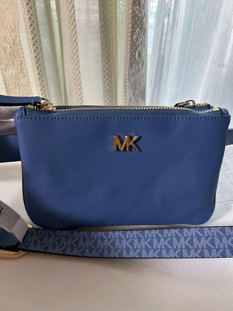 新品 未使用 マイケルコース リバーシブル ウエストポーチ ブルー S/M