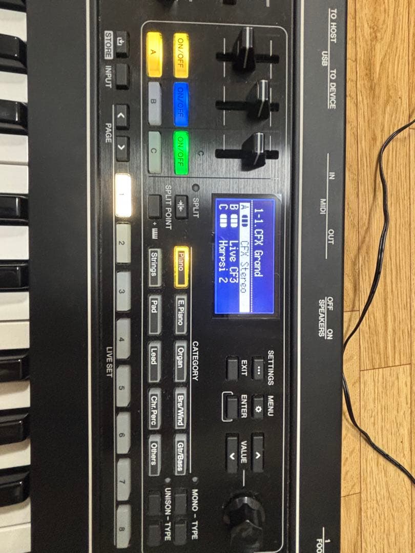 YAMAHA CK61 ステージキーボード 61鍵盤