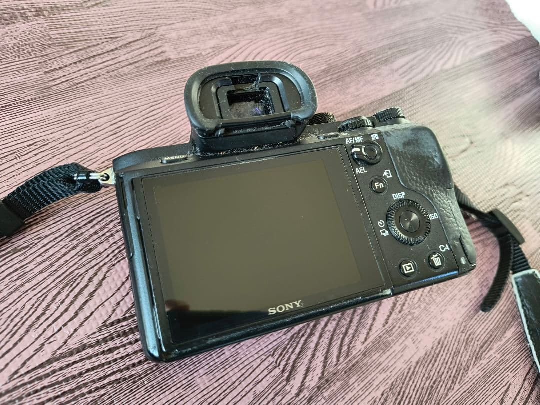 難有/ジャンク　SONY α7 II ミラーレス一眼カメラ