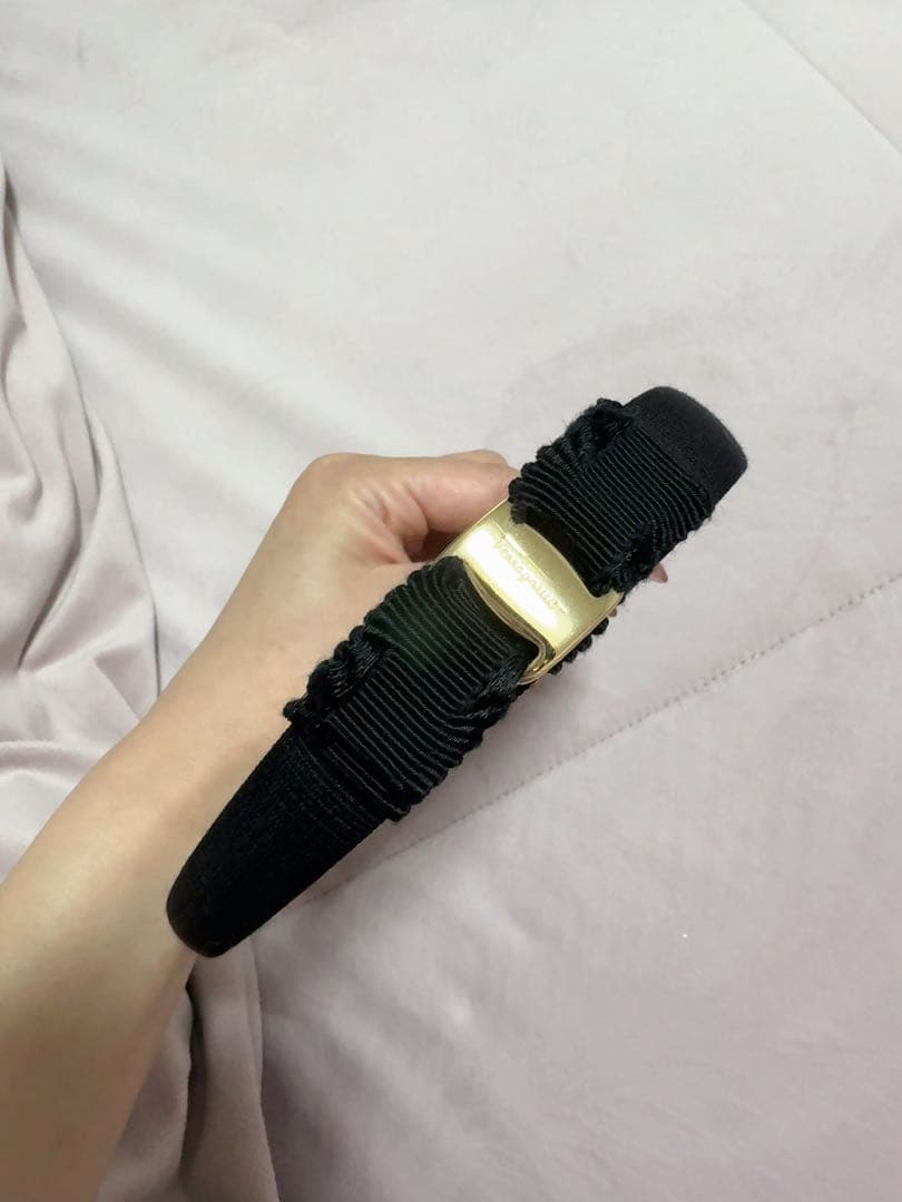 FERRAGAMO フェラガモ リボン付きカチューシャ　ブラック