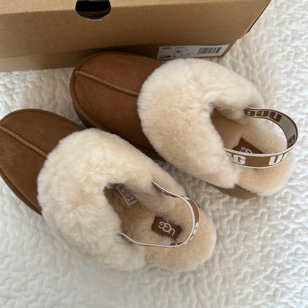 【UGG】FUNKETTE ファンケット サンダル チェスナット25cm
