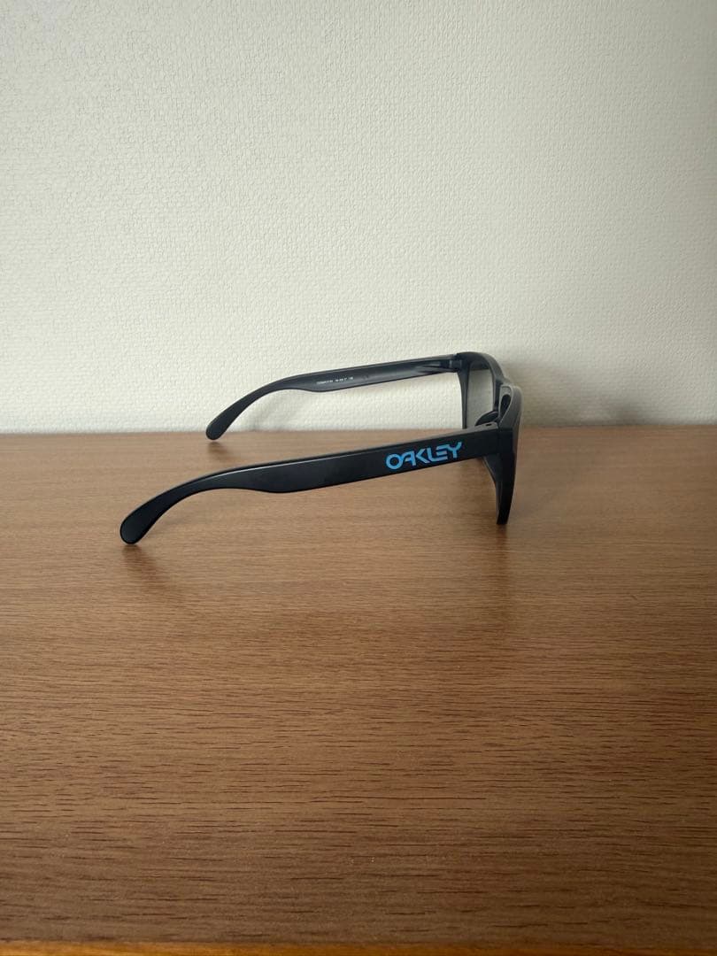 し*ぶ様 OAKLEY FROGSKINS