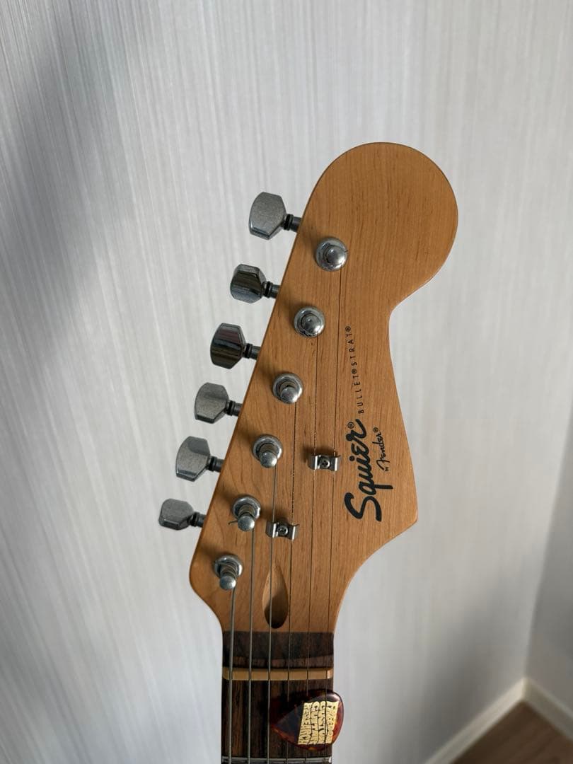 ギター　Squier by Fender