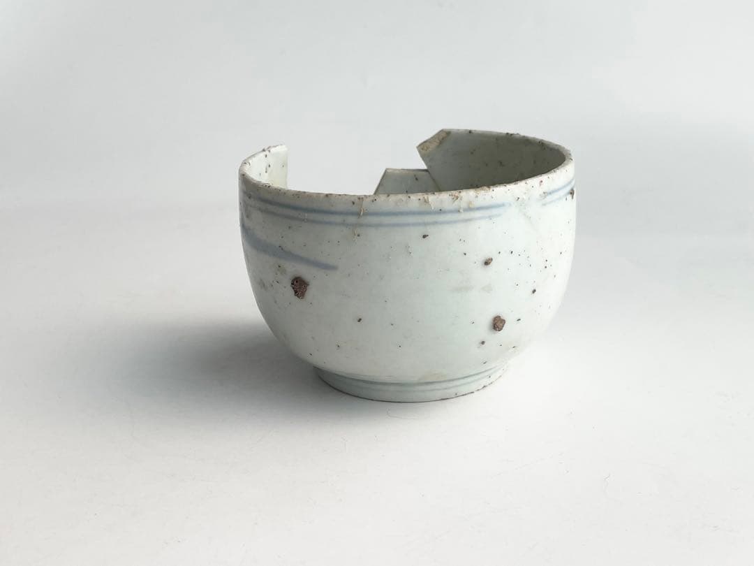 骨董　アンティーク　初期伊万里　藍九谷　染付草花文小碗　残欠　出土品　発掘品