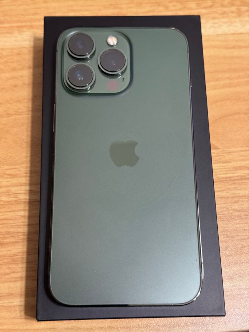 美品　Apple iPhone 13 Pro 256GB