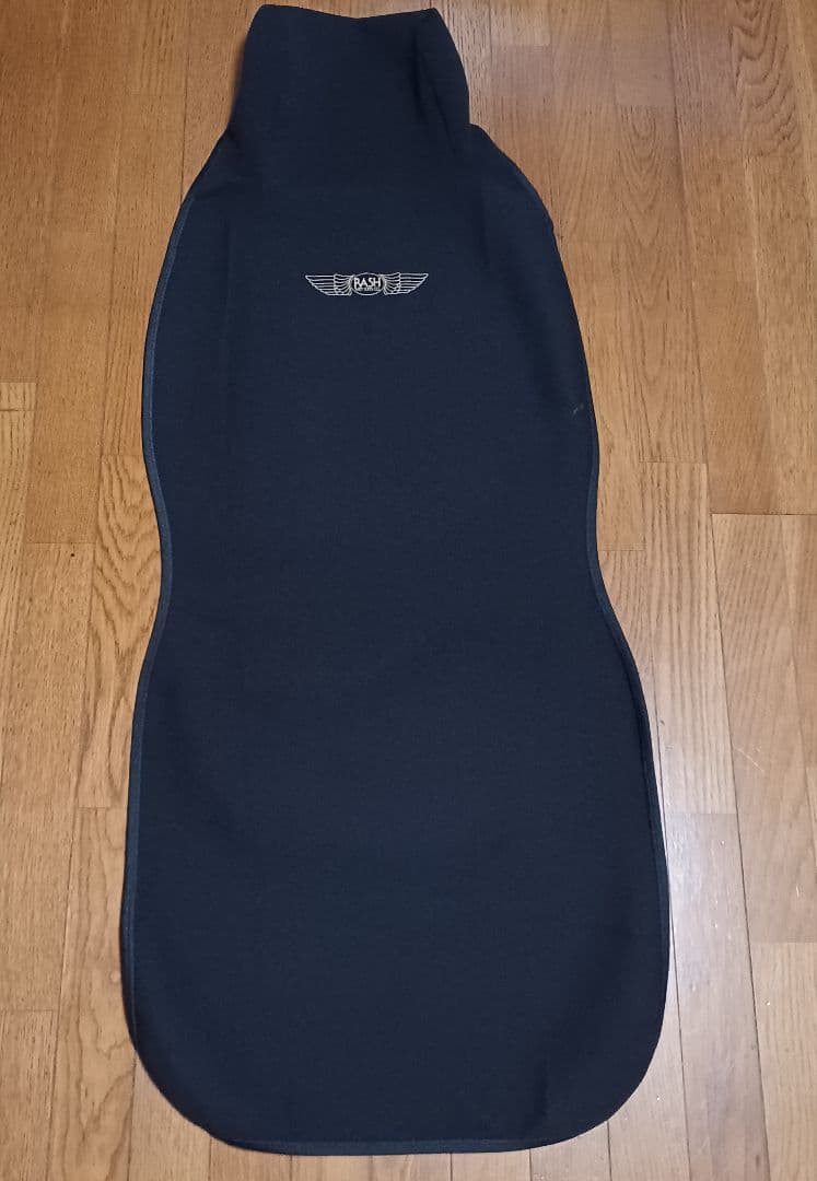 RASH WETSUITS　ラッシュウェットスーツ　カーシートカバー　2枚セット