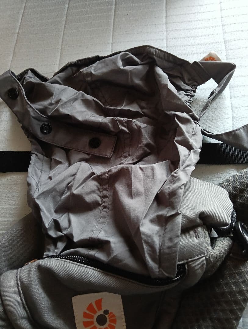 ergobaby 抱っこ紐 グレー オムニブリーズ