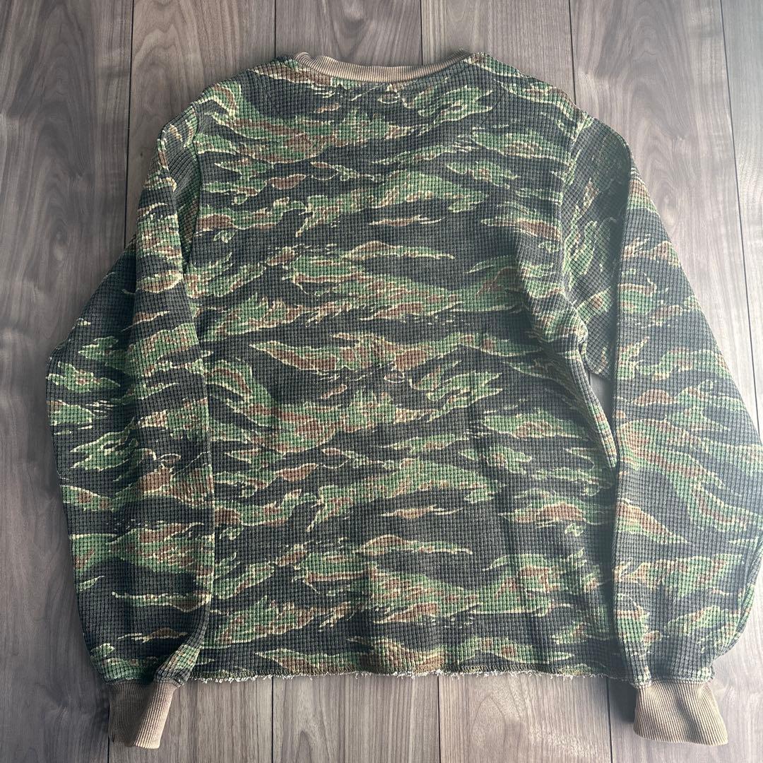 トップス ANTIMID CAMO THERMAL-Green (S)