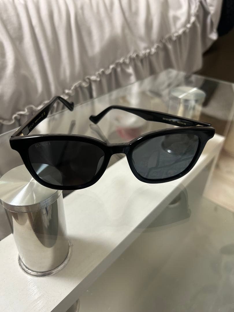 GUCCI サングラス ブラック ケース付き モデル:GG1001SK 001