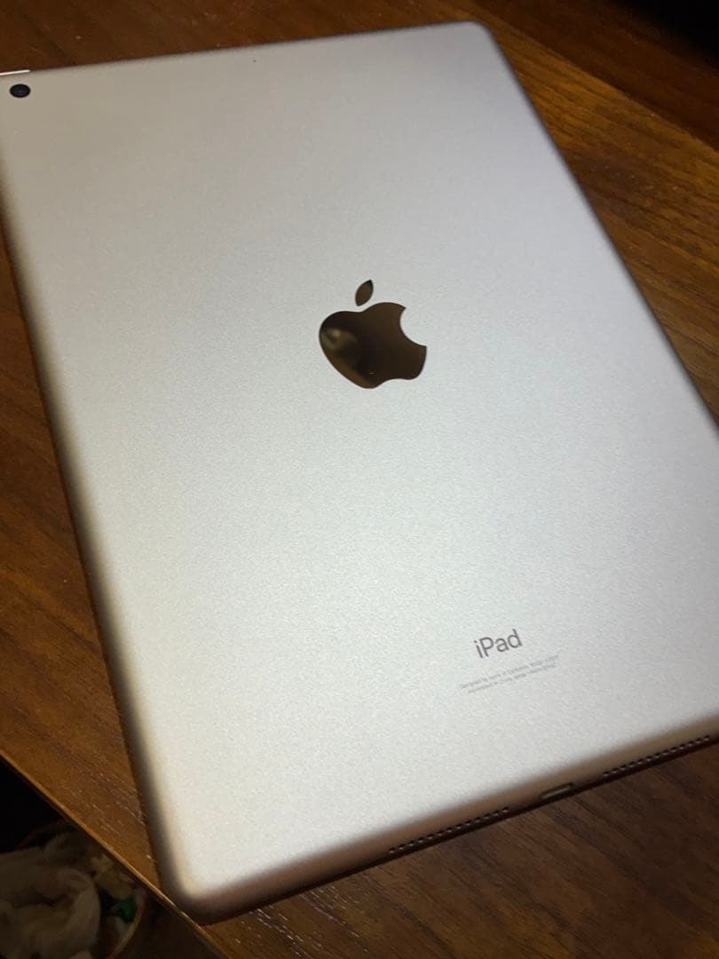 Apple iPad 第9世代（A2602 ）シルバー 本体