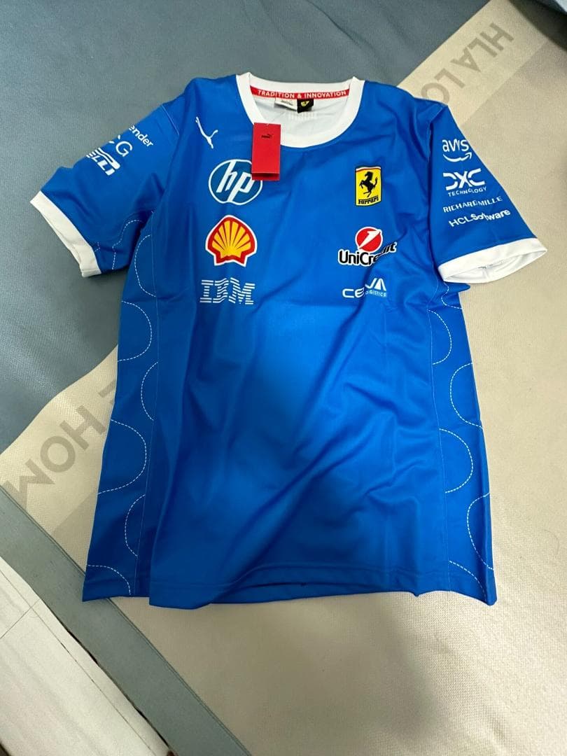 Formula 1 Ferrari Team Tシャツ