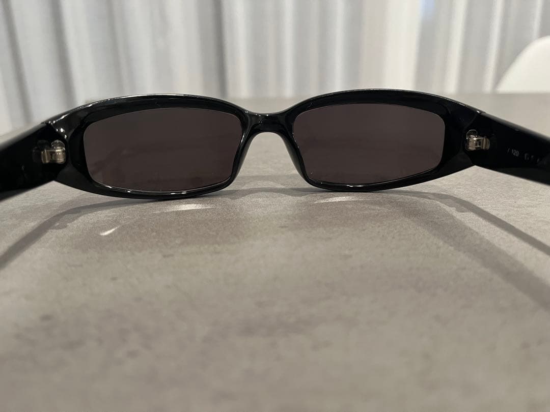 GUCCI グッチ ブラックスリムフレームサングラス
