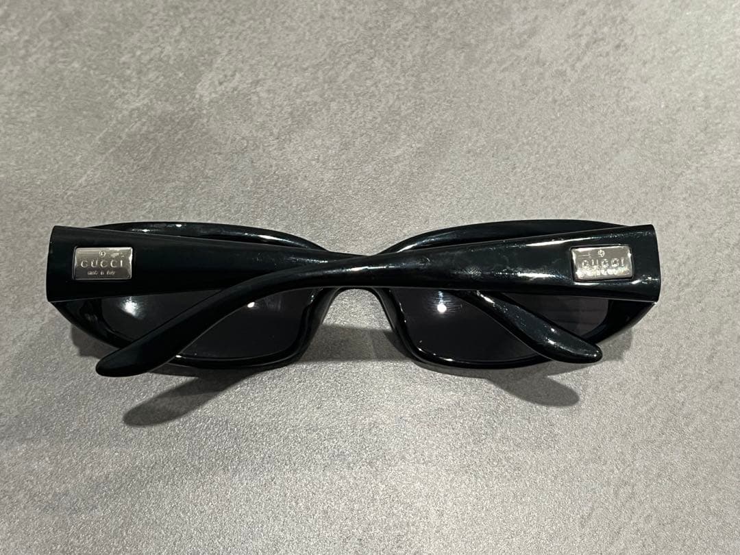 GUCCI グッチ ブラックスリムフレームサングラス