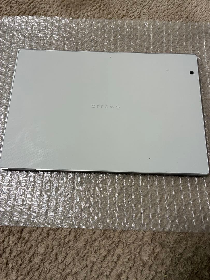 SIMフリーAndroidタブレットF-02K arrows Tabホワイト美品