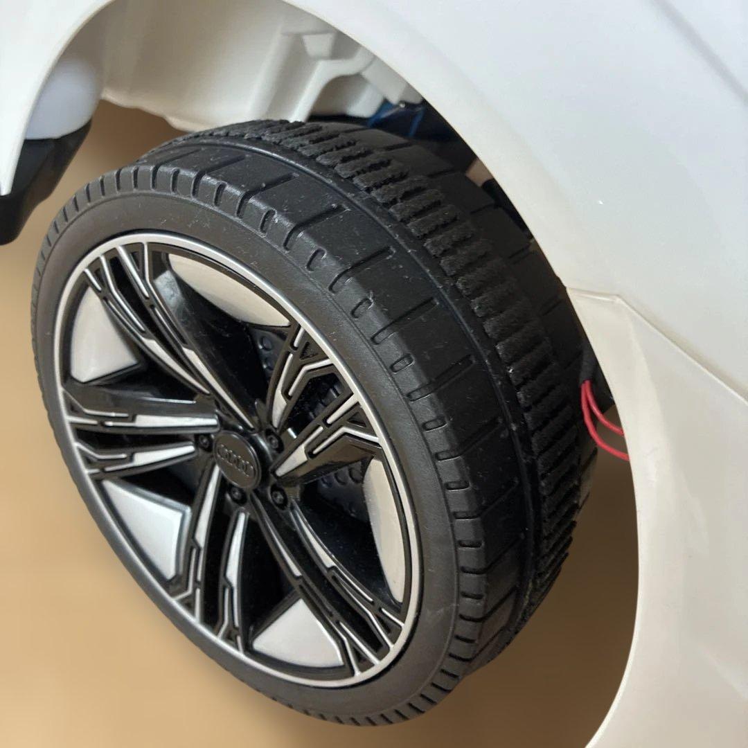 Audi RS e-tron GT 電動カー