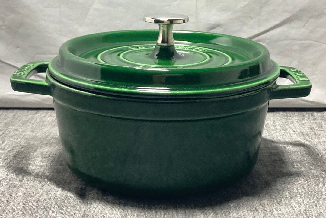 ストウブ　ココットラウンド　18cm バジルグリーン