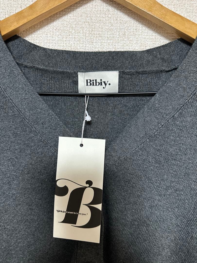 BIBIY. DINER CARDIGAN グレー　新品