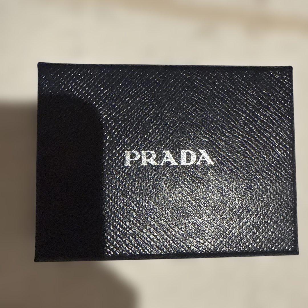 PRADA ブラック レザー 名刺入れ