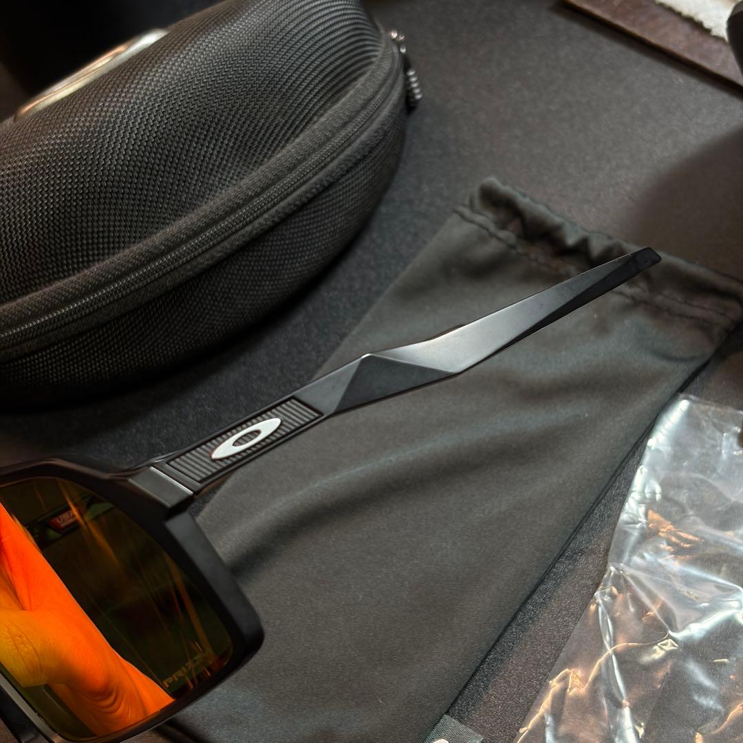Oakley Sutro スポーツサングラス 【スートロ】　レッド