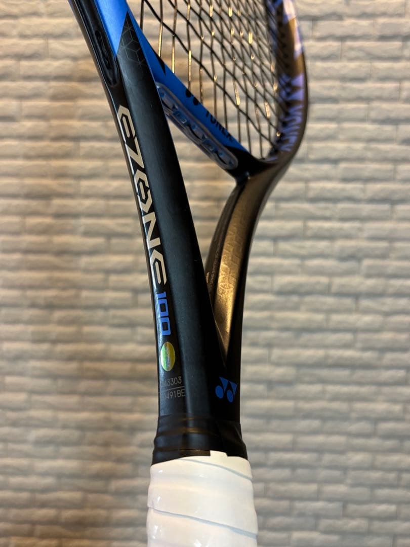 【ガット新品】YONEX EZONE 100 ヨネックス イーゾーン100