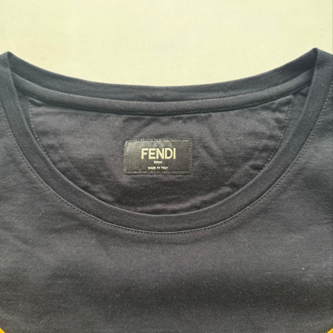 FENDIブラック Tシャツ M
